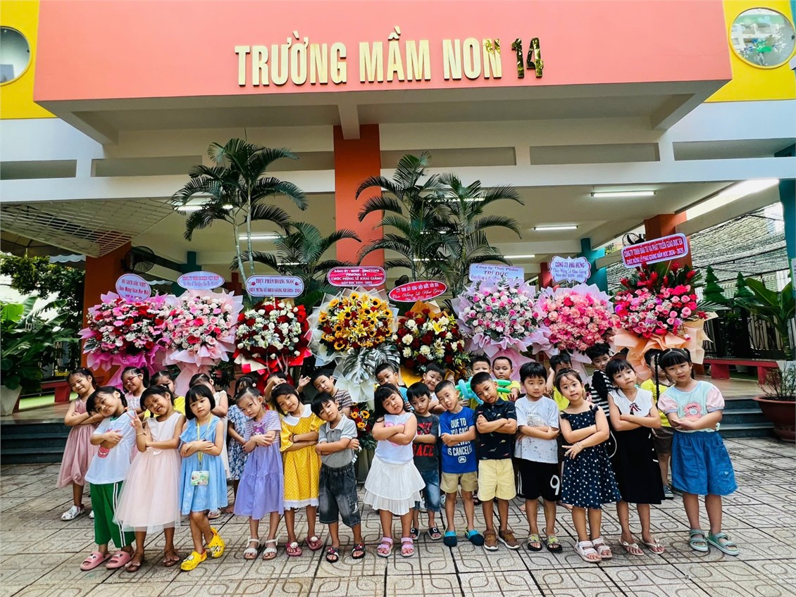  Ngày hội bé đến trường  của các bé lớp Lá 2